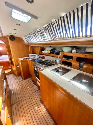 Velero Beneteau Gibsea 472