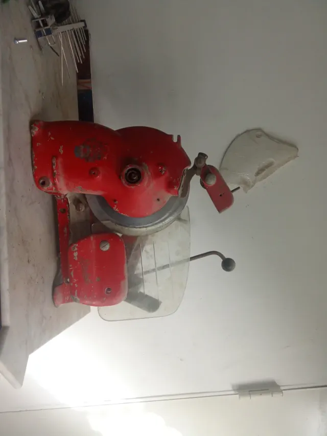 Cortafiambres Berkel Antigua Roja