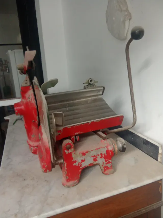 Cortafiambres Berkel Antigua Roja