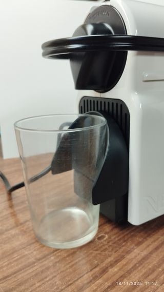 IMPECABLE !!.Cafetera Nespresso Krups Blanca