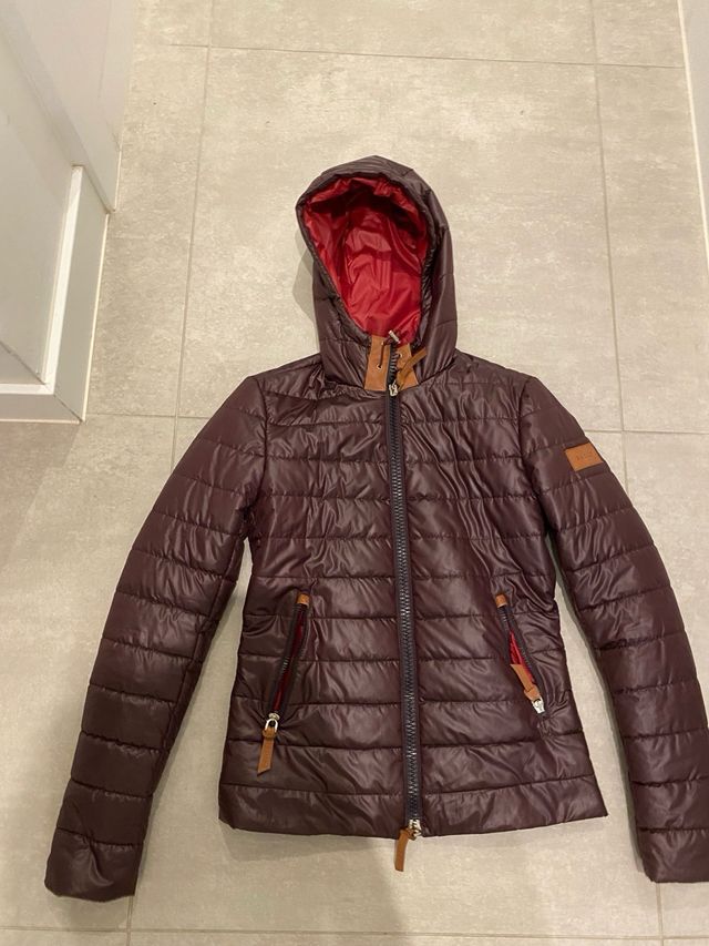 Casaca Bally Marrón con Capucha