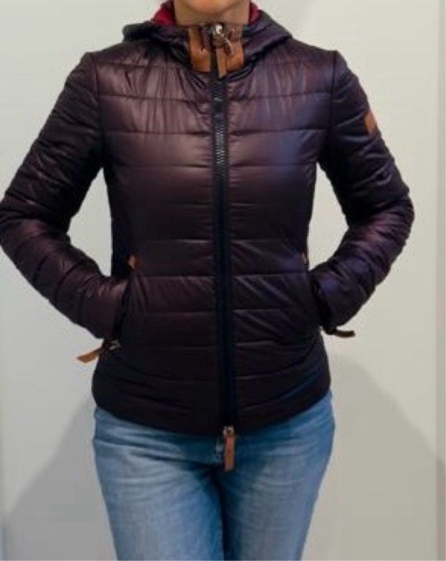 Casaca Bally Marrón con Capucha