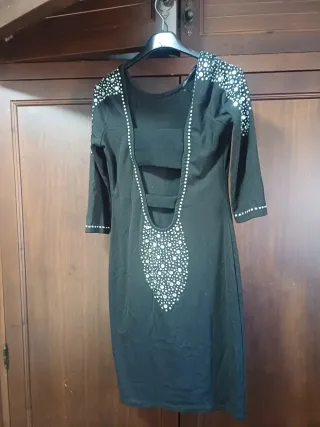 Vestido fiesta pedrería negro