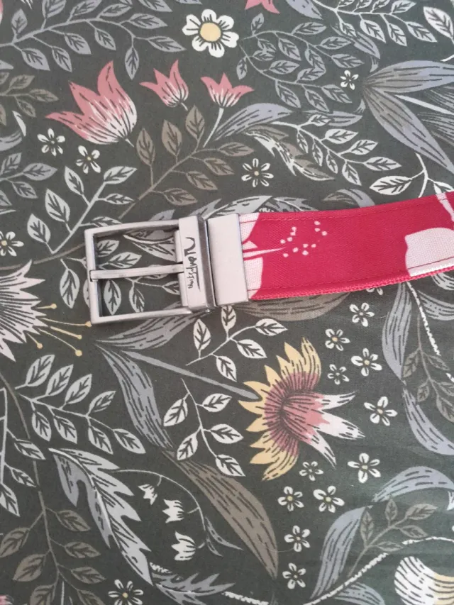 Cinturón Naf Naf Multicolor con Estampado Floral