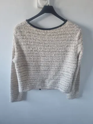 Chaqueta torera beige y negra