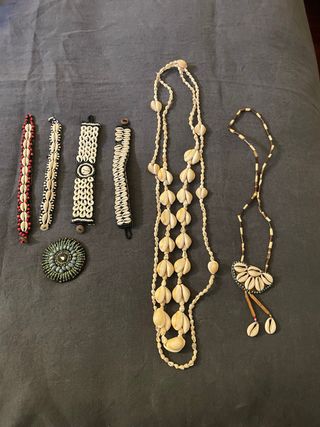 Set gioielli etnici conchiglie e perline