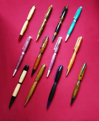 Bolígrafo artesanal hecho a mano.