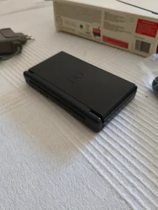 Nintendo DS Lite Negra + Inglés y Brain Training