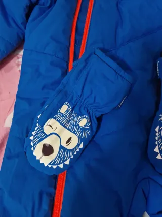 Mono de nieve azul para bebé