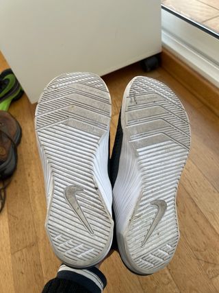 Nike Metcon Talla 42.5 Gris