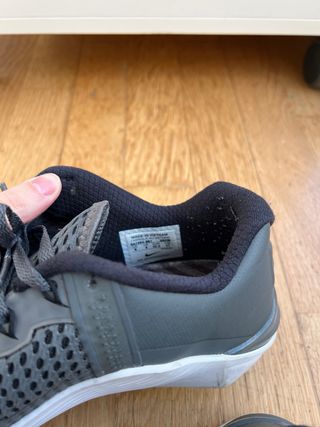 Nike Metcon Talla 42.5 Gris