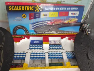Scalextric Cambio de Pista en Curva