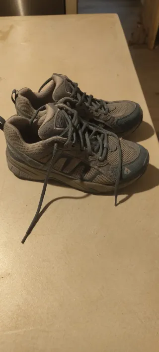 Botas de montaña mujer, de la marca Vasque