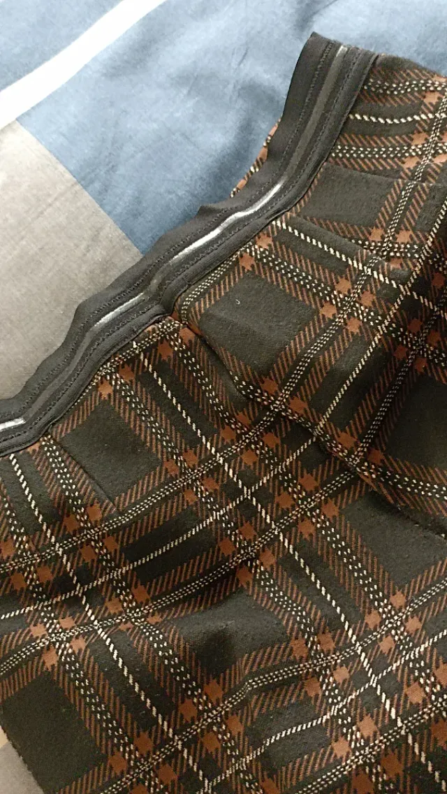 Pantaloni donna taglia S a zampa