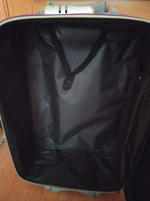 Maleta de cabina morada 64x40 cm