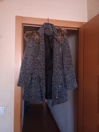 Chaquetón mujer gris y negro