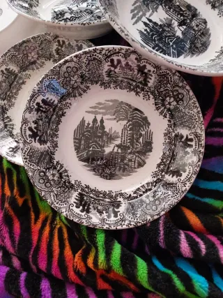 5 Platos La Cartuja Diseño Clásico