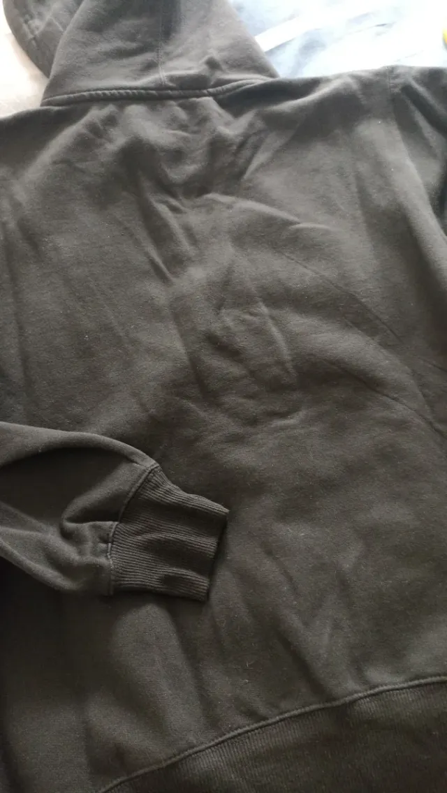 Felpa ragazzo nera con stampa