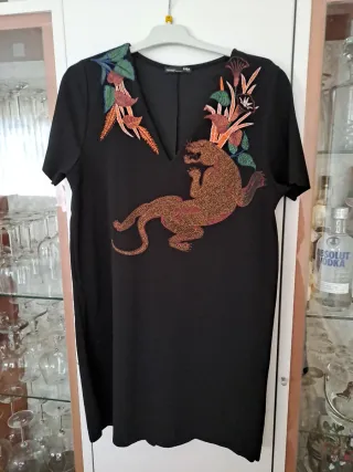 Vestido Zara bordado tigre M