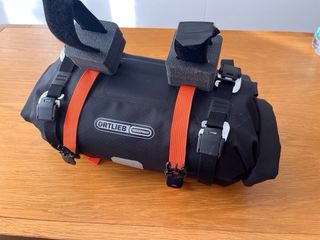 Bolsa Manillar Bikepacking Ortlieb Negra 9L