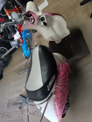 Moto Eléctrica Infantil Rosa