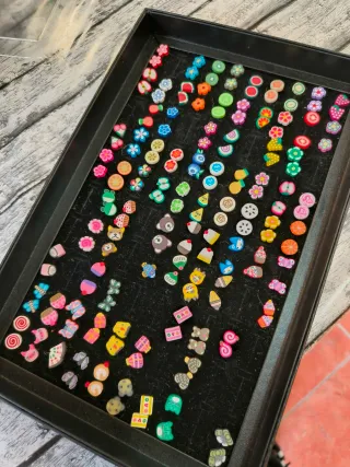 Pendientes infantiles variados,precio x expositor.