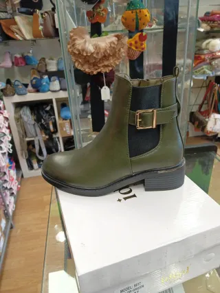 Botín verde talla 37