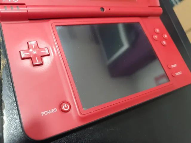 Nintendo DSi XL Edición Mario Bros 25 Aniversario