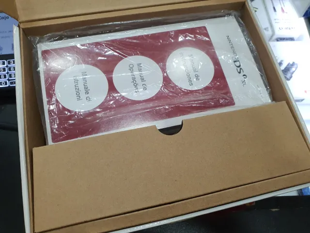 Nintendo DSi XL Edición Mario Bros 25 Aniversario