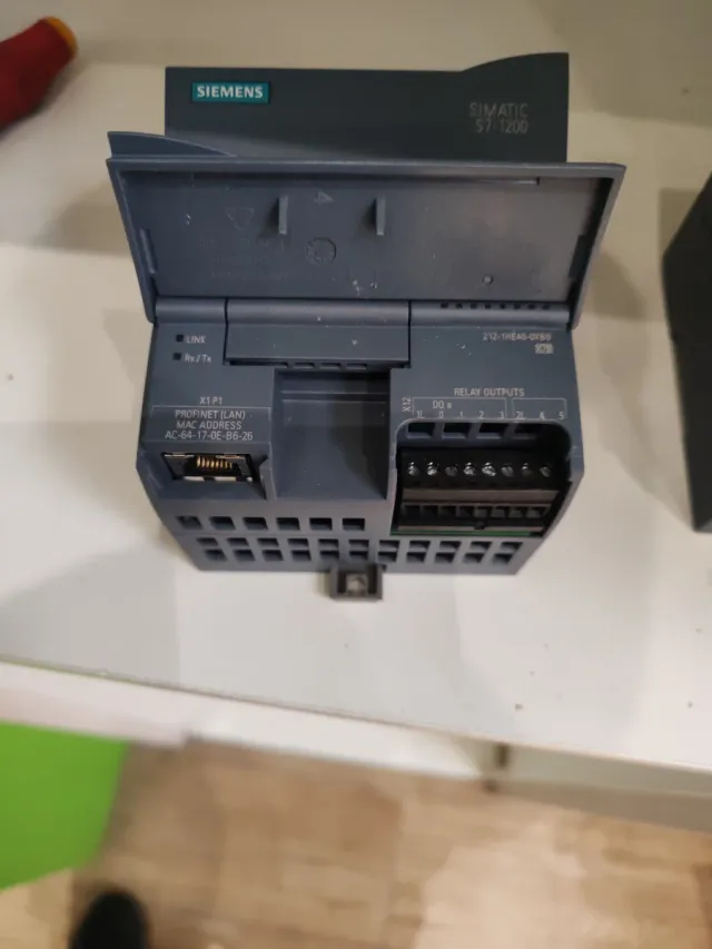 PLC Siemens Simatic S7 CPU 1212C DC/DC/RLY