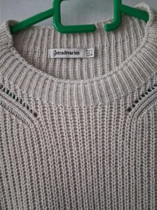 Jersey Stradivarius beige talla L o 40.