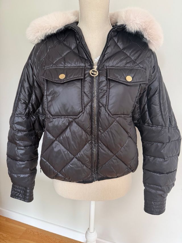 Chaqueta Pinko Negra con cuello de pelo