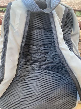 Mochila Scalpers Gris