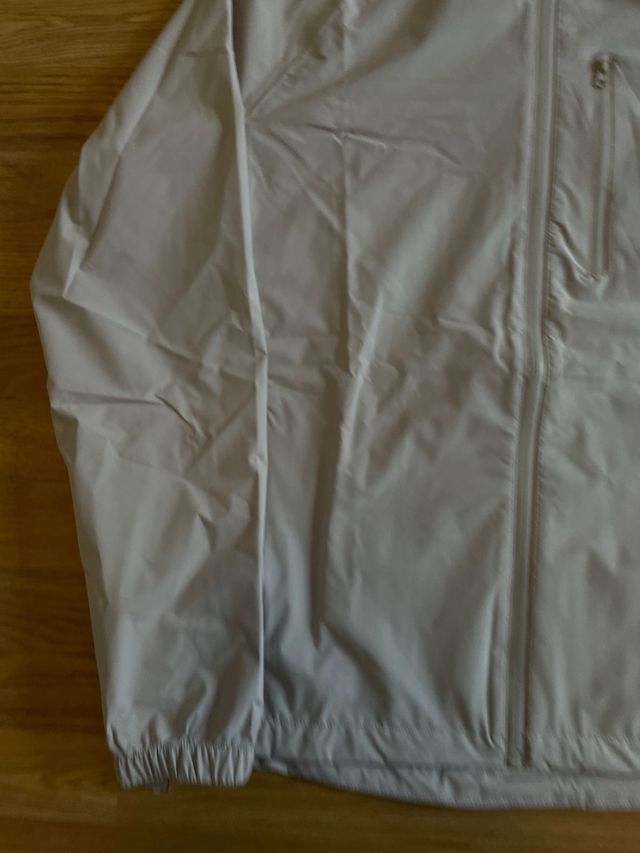 Cortavientos Eikeland Beige Talla Única