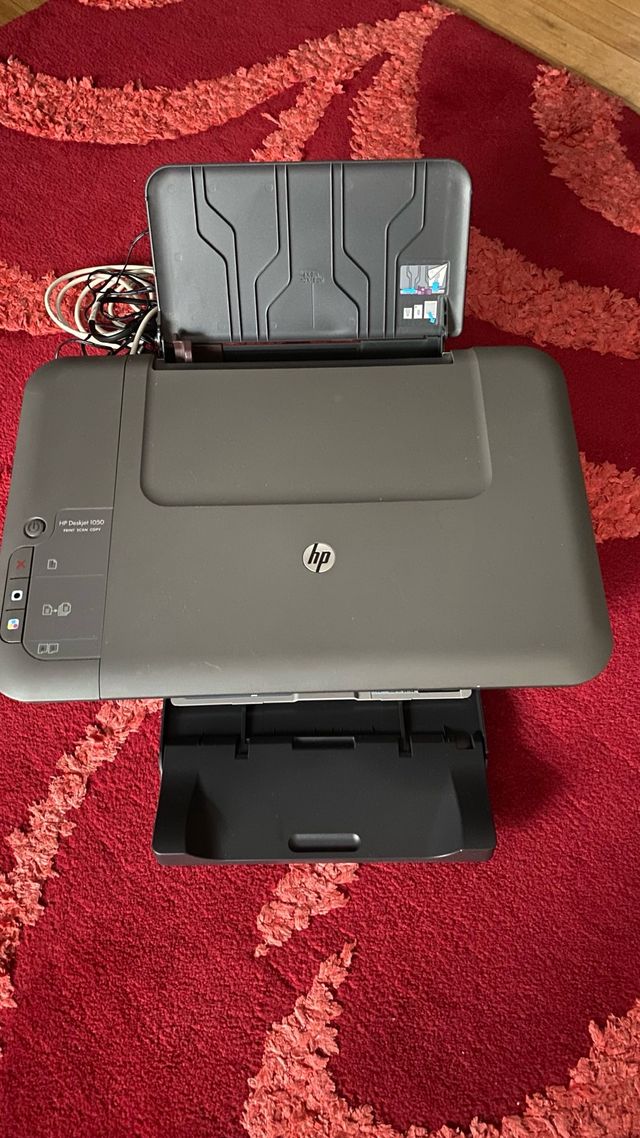 Impresora HP Deskjet 1050 print scan copy