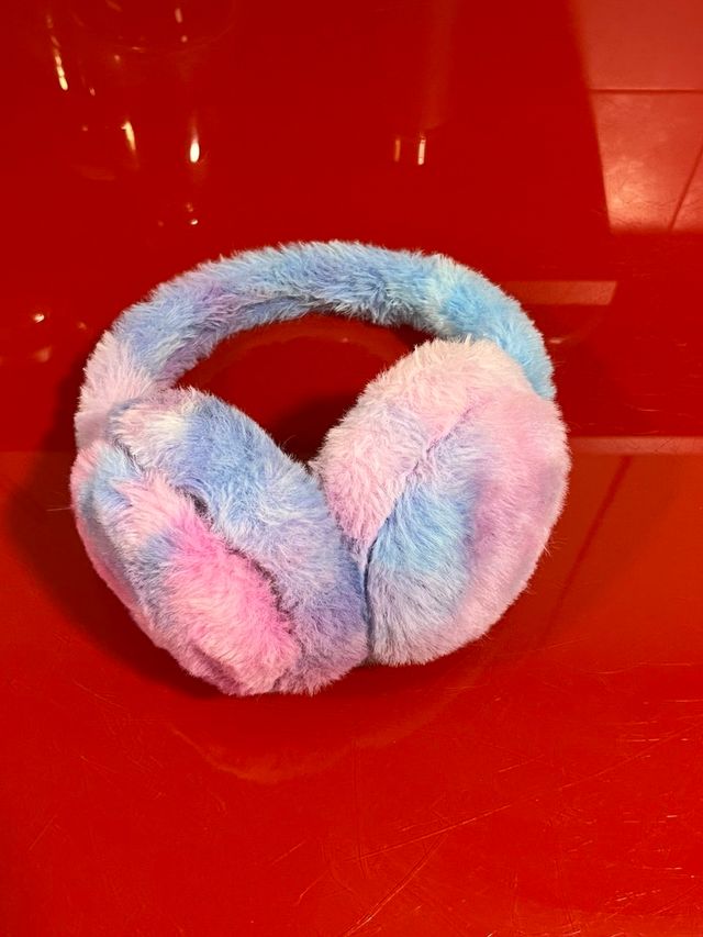 Orejeras coloridas calientes