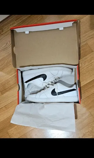 Nike Court Royale 2 Talla 42.5