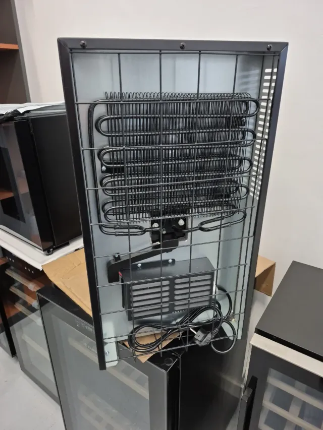 Vinoteca Sommeliere 18Silence