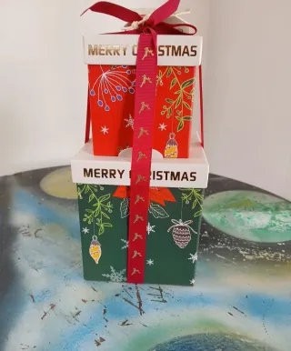 Set regalo Natale Frutti Rossi e gelsomino.