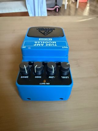 Behringer TM300 Tube Amp Modeler