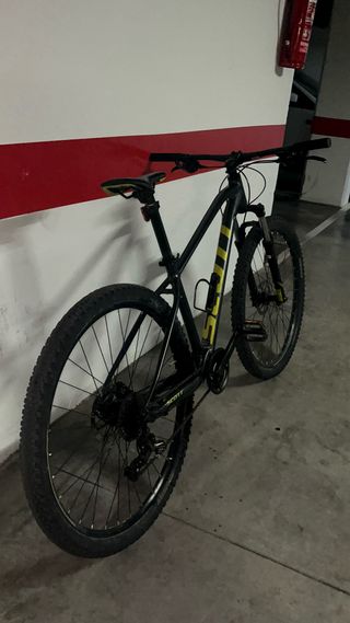 Bicicleta MTB Scott