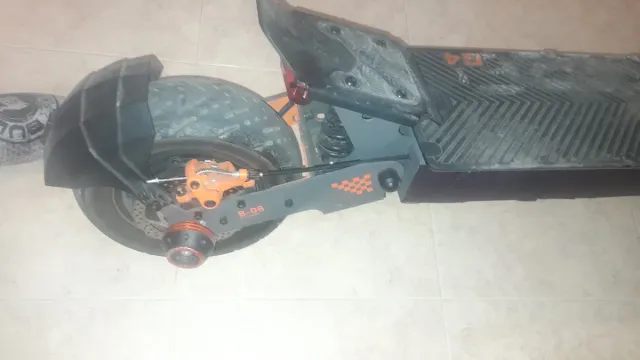 Kukirin G4 Patinete Eléctrico tienen 555 km nadams