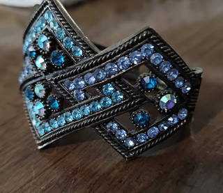 Bracciale donna blu con strass