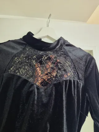 Vestido fiesta terciopelo ZARA negro encaje