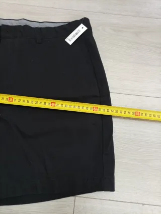 Pantalón Corto Ajustado con 5 Bolsillos 34W Negro