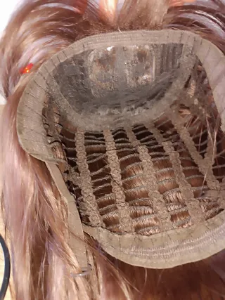 Peluca pelo sintético castaño