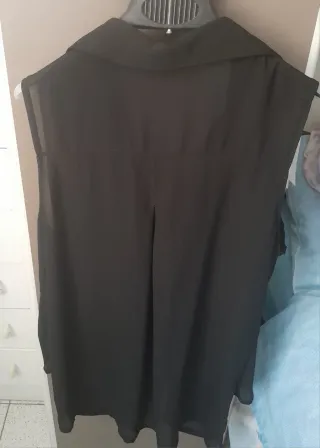 Camicetta nera smanicata taglia M