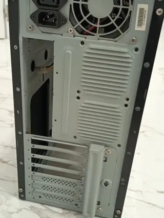 Caja Torre PC Negra ATX