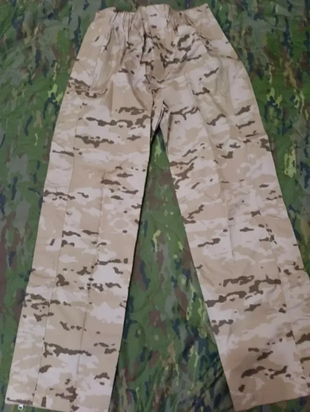 Traje tormenta Ejercito Español