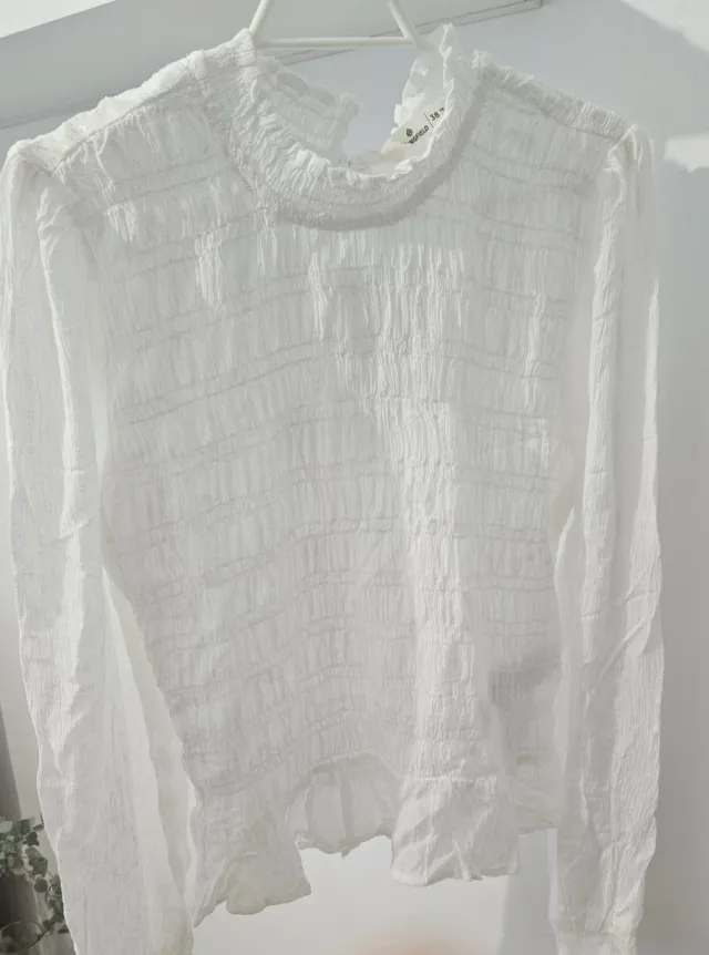 Camisa romántica Springfield blanca + pañuelo